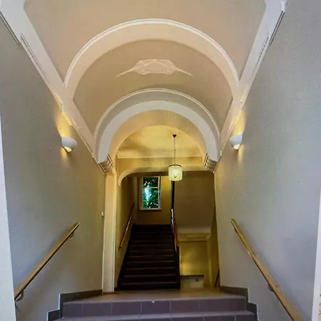 Cozy Am Englischen Garten Apartment Munich